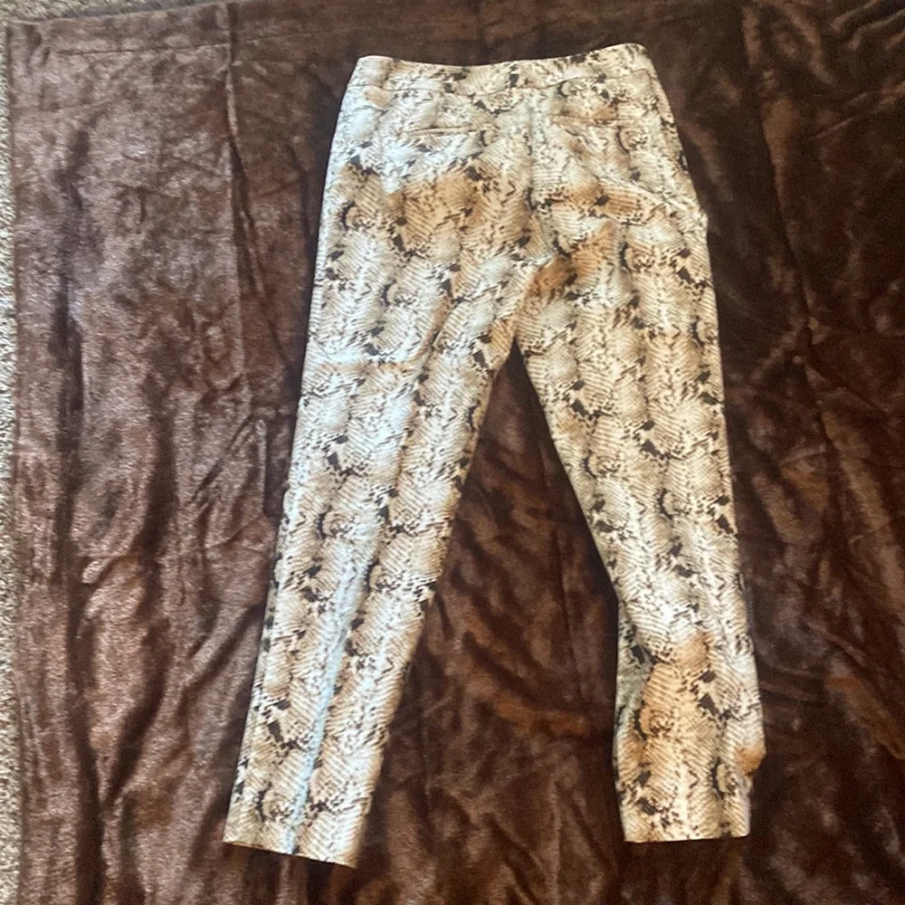 Snake print ankle pants - Picture 4 of 4